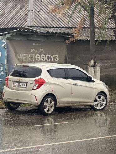 Chevrolet: Chevrolet Spark: 2016 г., 1 л, Автомат, Бензин, Хэтчбэк at lalafo.kg — 11 Chevrolet: Chevrolet Spark: 2016 г., 1 л, Автомат, Бензин, Хэтчбэк — 11