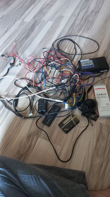 авто эквалайзер: Orjinal siqnalizasiya Koreyadan gələn avtomobildə 3 ədəd usb, tok