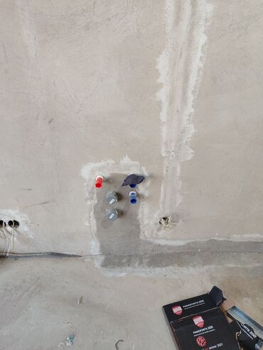 Монтаж и замена сантехники: Монтаж и замена сантехники Больше 6 лет опыта — 8