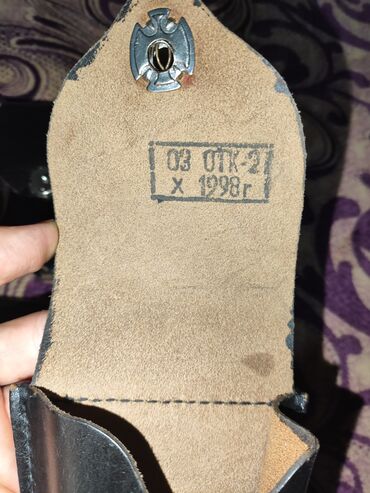 Спортивные сумки: Продаю оптом 4 кожаных чехла для карманных часов а также можно — 6