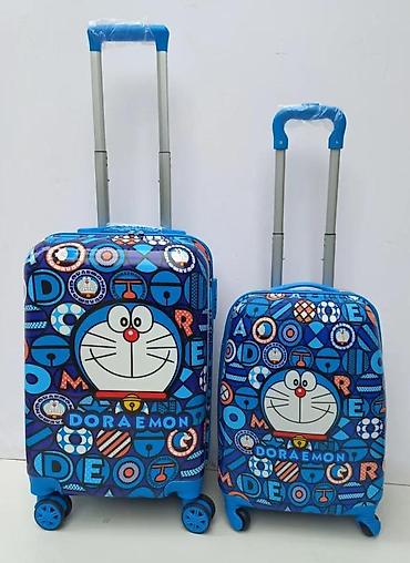 Putni koferi i torbe: Set kofera Doraemon – 2 komada - Dizajn: šareni plavi print sa likom — 2