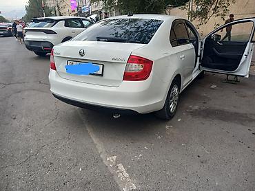 Skoda Rapid: 2017 г., 1.6 л, Автомат, Бензин, Седан — 3