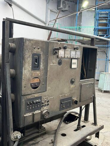 Generatorlar: GENERATOR satılır ( 3 silindrli 65 kva ). Çexoslovakiya — 10