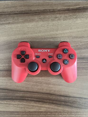 PS2 & PS1 (Sony PlayStation 2 & 1): Ps3 A klass pult yenidir istifadə olunmayıb . Qiymət sondur