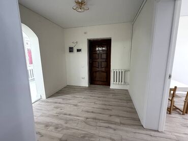 Долгосрочная аренда домов: 80 м², 3 комнаты, Бронированные двери, Евроремонт, Забор, огорожен — 10