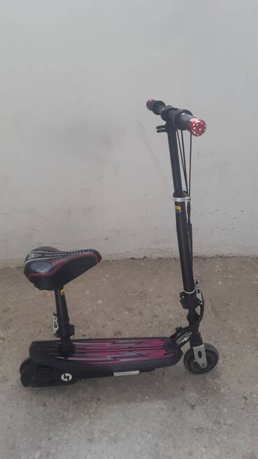 трюковой самокат купить в баку: İşlənmiş Elektrik samokat 7", 251 - 350 Vt, 16 - 25 km/s, Ünvandan götürmə, Ödənişli çatdırılma