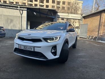 киа 2015: Kia Stonic: 2018 г., 1.4 л, Автомат, Бензин, Хэтчбэк