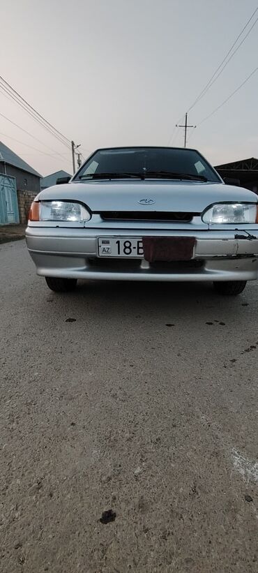 VAZ (LADA): Avtomobil: Lada Samara (VAZ 2114/2115 seriyası – ön görünüş və loqo — 4