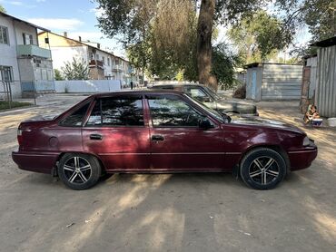 некция 1: Daewoo Nexia: 2005 г., 1.5 л, Механика, Бензин, Седан
