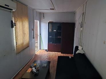 Konteynerlər: Satılır: modul/konteyner tipli ofis-blok - Ölçü: təxmini 12 m uzunluq — 12