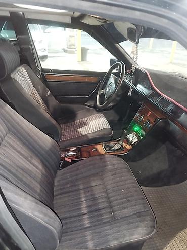 пл: Mercedes-Benz W124: 1993 г., 2 л, Механика, Бензин, Седан — 8