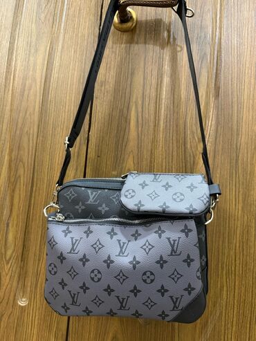 Другая мужская одежда: В наличии новая барсетка Louis Vuitton цена 1500 сом