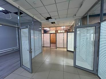 Коммерческая недвижимость: 🏢 Сдаётся коммерческое помещение 📍 Район Азия Молл 📐 Площадь: 300 м² — 4