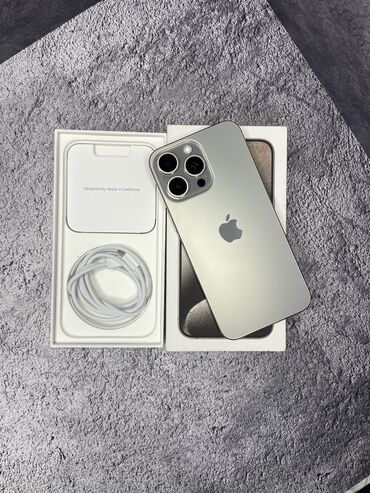 Apple iPhone: IPhone 15 Pro Max, Б/у, 256 ГБ, Natural Titanium, Защитное стекло, Чехол, Кабель, 77000 %