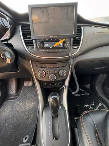 Chevrolet: Chevrolet Tracker: 2019 г., 1.6 л, Автомат, Дизель, Кроссовер — 13