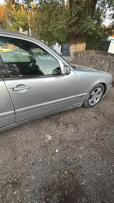 Mercedes-Benz E-Class: 1998 г., 2 л, Автомат, Бензин, Седан — 6