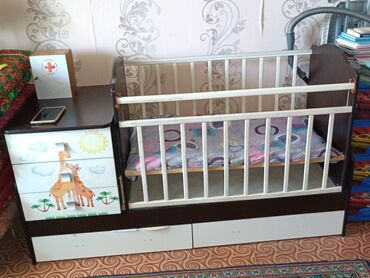 мебель кровати: Кровать-трансформер, Для девочки, Для мальчика, Б/у