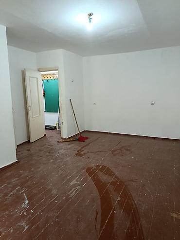 гостиный тип: 1 комната, 35 м², Хрущевка, 1 этаж — 10