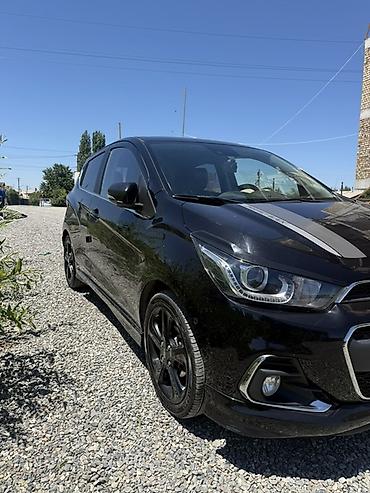 Chevrolet: Chevrolet Spark: 2017 г., 1 л, Вариатор, Бензин, Хэтчбэк — 2