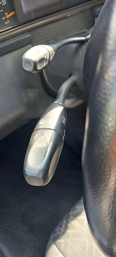 Mercedes-Benz: Mercedes-Benz C-Class: 1.8 l | 2002 il Sedan — 5