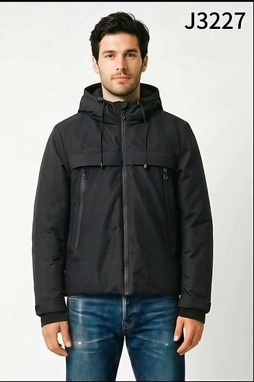 desigual obuca: Muška jakna dostupna M L XL XXL 3XL. Cena 6000 dinara — 1