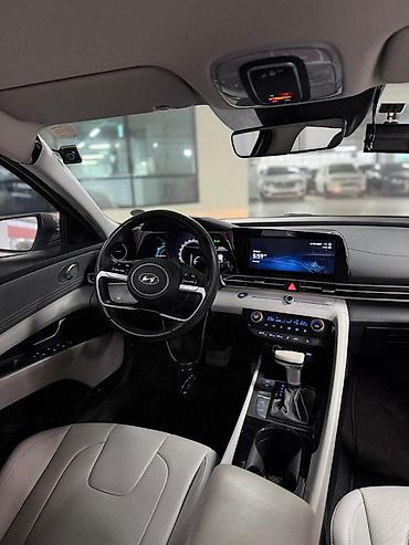 Hyundai: Hyundai Avante: 2022 г., 1.6 л, Гибрид — 7