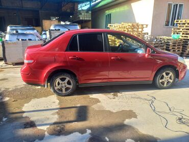 Nissan: Nissan Versa: 2010 г., 1.8 л, Автомат, Бензин, Седан