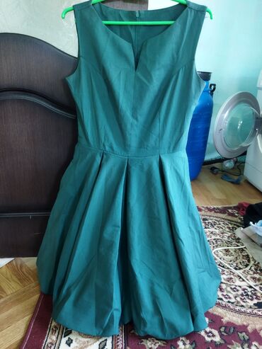 Платья: XL (EU 42), цвет - Зеленый, Коктейльное