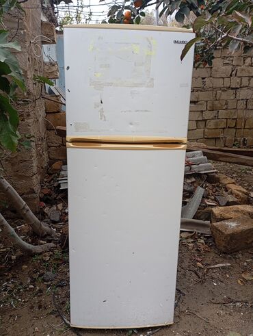 Ət çəkən maşınlar: İşlənmiş 2 qapılı Samsung Soyuducu Satılır, rəng - Ağ