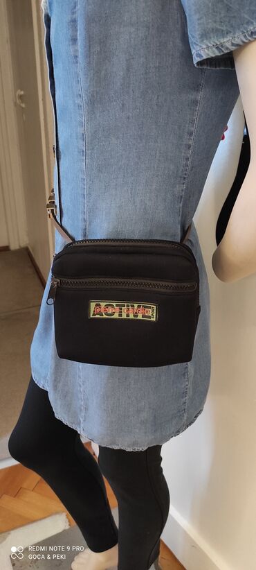 Foto i video oprema: Pierre Cardin Active sport, nova torbica koja se kači na kaiš. 17cm X