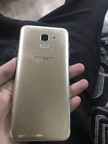 j6 ekranı: Samsung Galaxy J6, 32 GB, rəng - Qızılı — 1