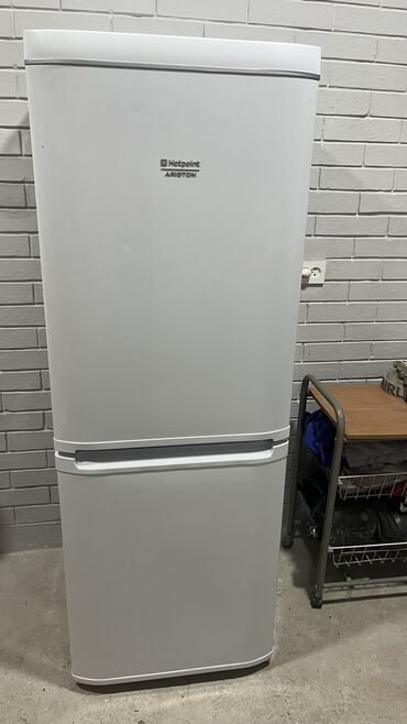 холодильник 1000: Холодильник Hotpoint Ariston, Двухкамерный, 60 * 175 *