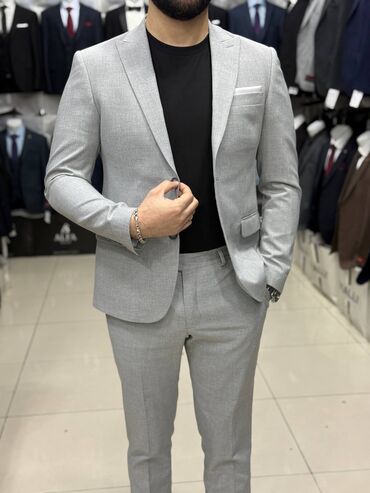 Kostyumlar: Kredit var. Kostyum almaq istəyən və ya kredit götürmək istəyirsizsə — 2