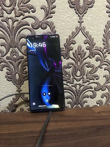 motorlar: Motorola Moto G, 512 GB, rəng - Göy, Barmaq izi, Face ID, İki sim kartlı — 3