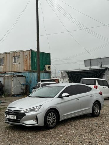 corolla runx: Hyundai Avante: 2019 г., 1.6 л, Бензин, Седан