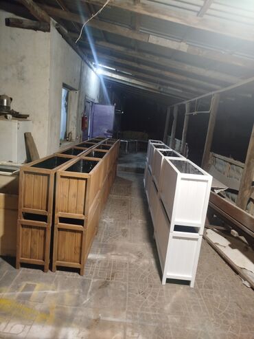 Bitkilər üçün dibçəklər: Taxta dipçəklər.Sex qiymətinə. ♦️Endrim mart ayı ▶️İstenilən modeldə — 3