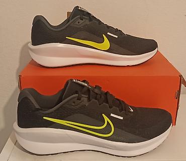 glo hyper: Nike Downshifter 13 patike za trčanje broj 45 cena5490din, - nove — 1