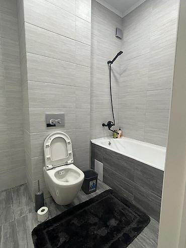 Посуточная аренда квартир: 1 комната, Душевая кабина, Постельное белье, Кондиционер — 2