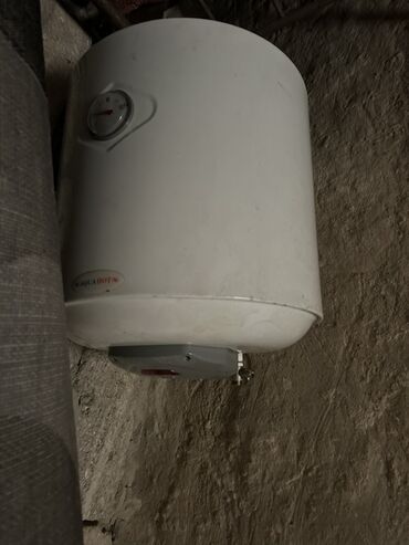 düz qaş formaları: Aqua Hot elektrik su qızdırıcısı (boiler) - Silindrik divar tipli