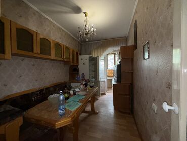 квартира бишкек 3 комната: 3 комнаты, 68 м², Индивидуалка, 3 этаж, Старый ремонт