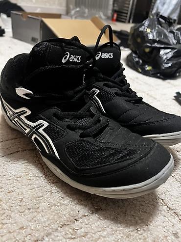 спортивные обувь: Мужские кроссовки, 43, Asics, Новый, цвет - Черный, Платная доставка — 3