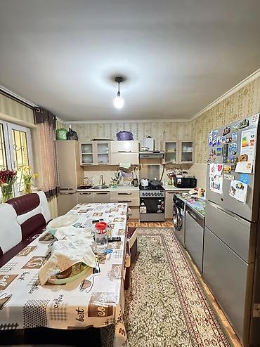 Продажа коттеджей и домов: Продаю частный двухэтажный дом в районе Кудайбергена! Площадь участка — 23
