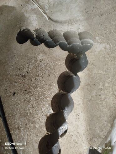 Beton işləri: Beton kəsmə beton deşmə xidməti Karot - HILTI DD 200 / 350 ilə 25 ° — 28