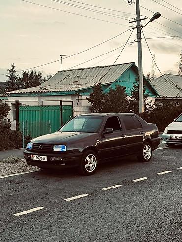 second tech: Volkswagen Vento: 1992 г., 2 л, Механика — 10