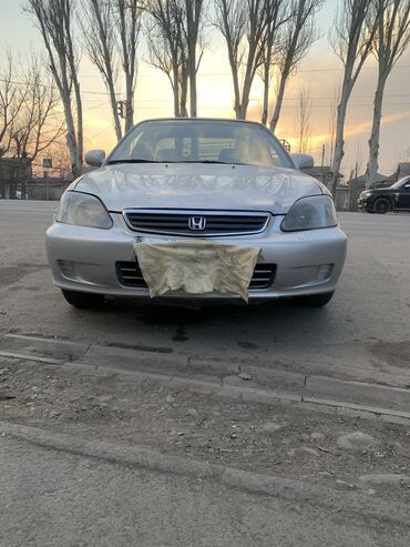 Honda: Honda Civic: 2000 г., 1.6 л, Автомат, Бензин, Седан