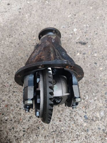 Auto delovi: Srce zadnjeg diferencijala Lada 21213,21214 Niva 1.7 br.2. Skinuto sa — 15