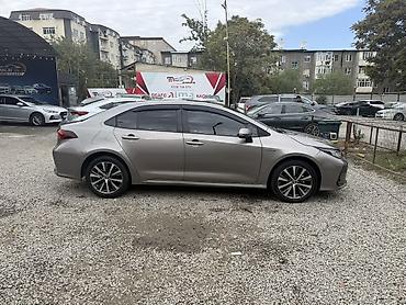 06: Toyota Corolla: 2020 г., 1.8 л, Гибрид, Седан — 6