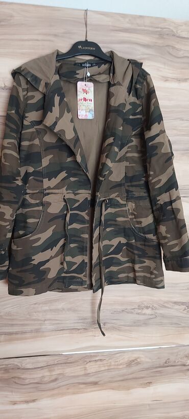 Kurtkalar: M razmer.şalvarida var.destdir.tek penceyi satilir.geynilmeyib — 2