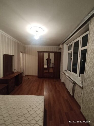 bakıxanov residence satilan evler: 450AZN/ay Köhnə tikili 2 otaqlı Sahe 60 m² Mertebe 5 / 5 Təmir İcarəyə