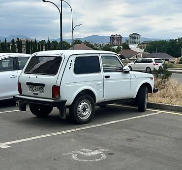 niva oturacaqlar: LADA Niva ağ rəngdə! (Satılmır! Yalnız barter olunur!!) maşının tək — 3